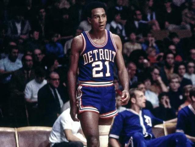 他的成长历 他的成长历